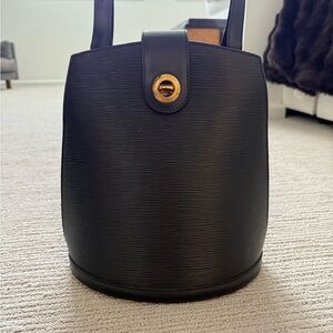 NWOT *Authentic* Louis Vuitton Black Vintage Cluny Epi Leather Shoulder Bag